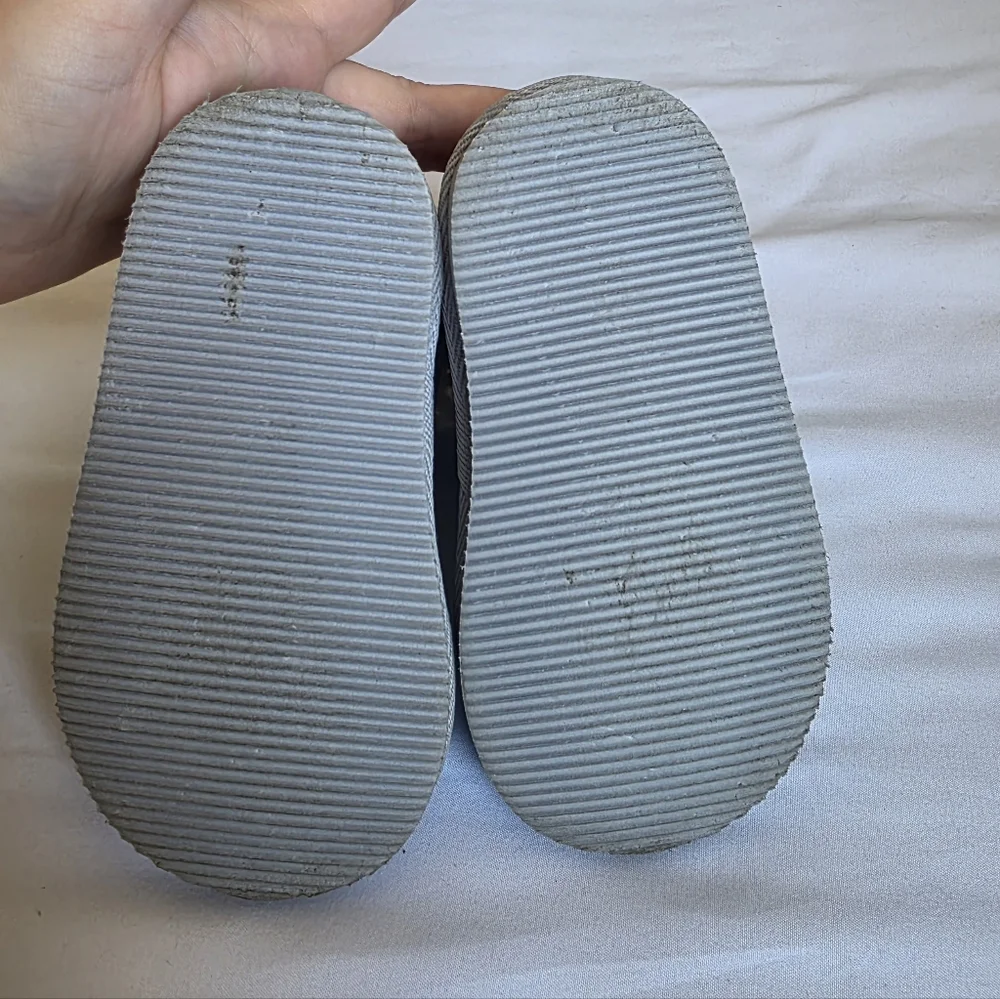 Baby Gap Metallic Icy Blue Silver Fur Lined Toddler Girl Boots Size 7
